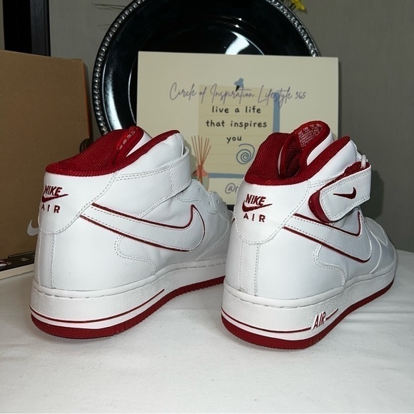 NEW Vintage Men’s 2002 Nike Air Force 1 Mid OG Size 12 White Varsity Red - Picture 6 of 14